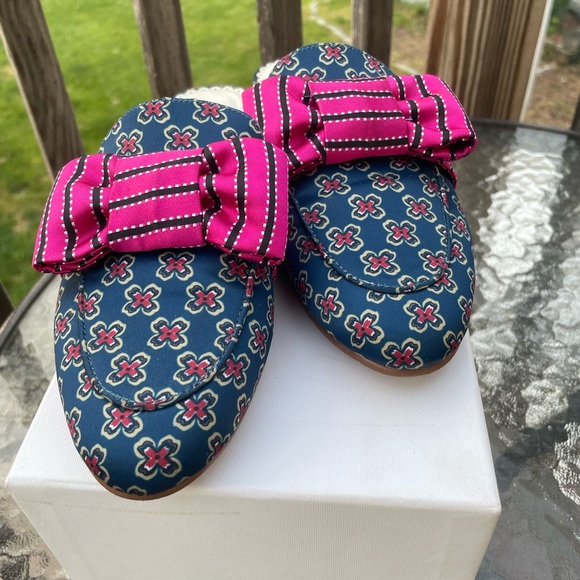 These are 1901 slides size 8 1/2 worn two times. - Picture 5 of 6